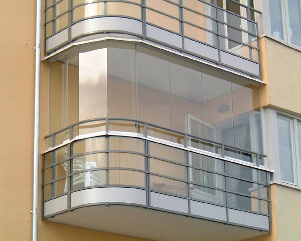 Остекление балконов по различным технологиям